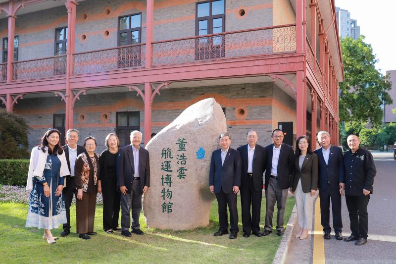 香港董氏、顾氏家族走进上海交大