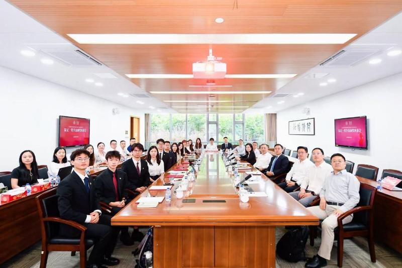 上海交大举办首届陆定一奖学金颁奖座谈会