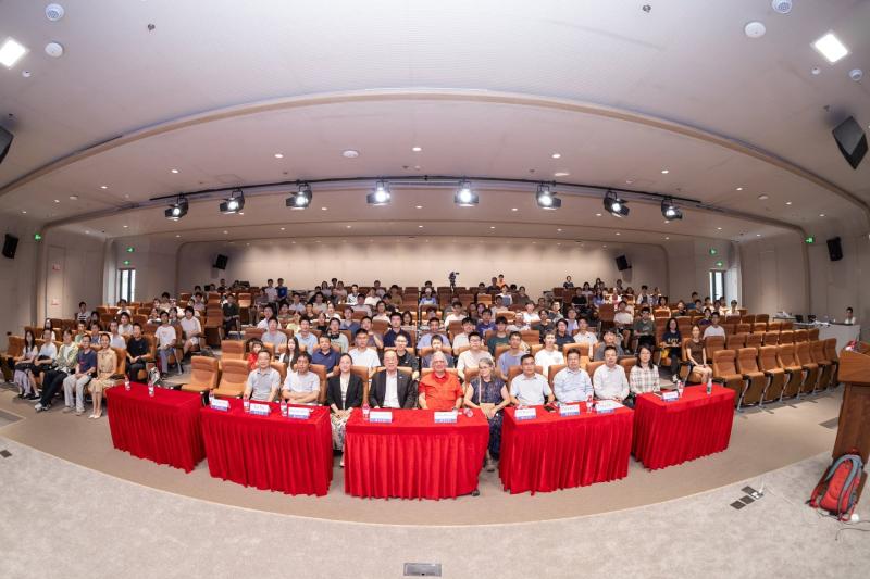 三位图灵奖得主做客交大致远学院， 共话人工智能时代计算机科学发展