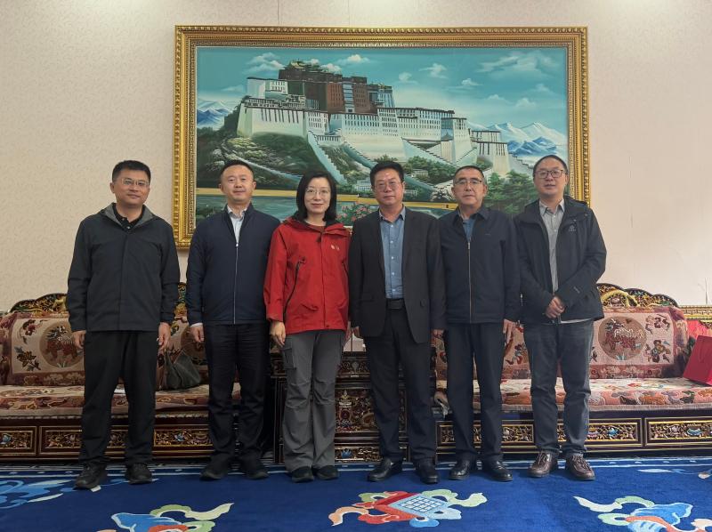 校领导赴西藏走访调研并看望援派干部教师及校友