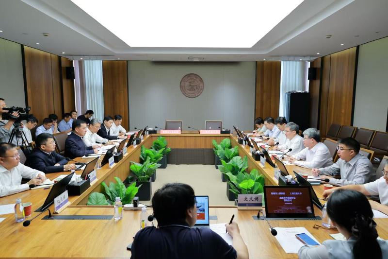 校领导会见云南省昆明市领导一行