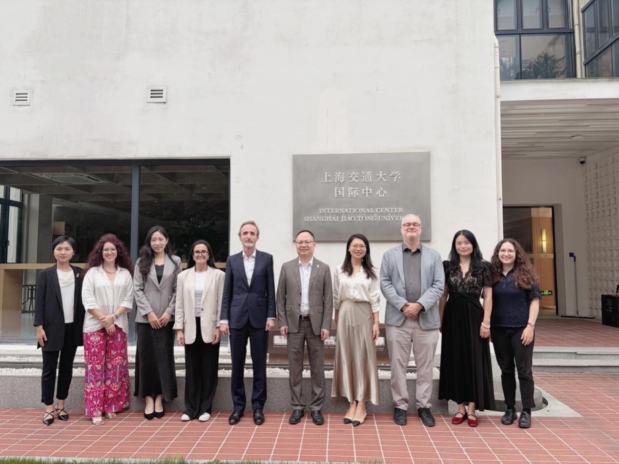 校领导会见西班牙马德里理工大学副校长一行